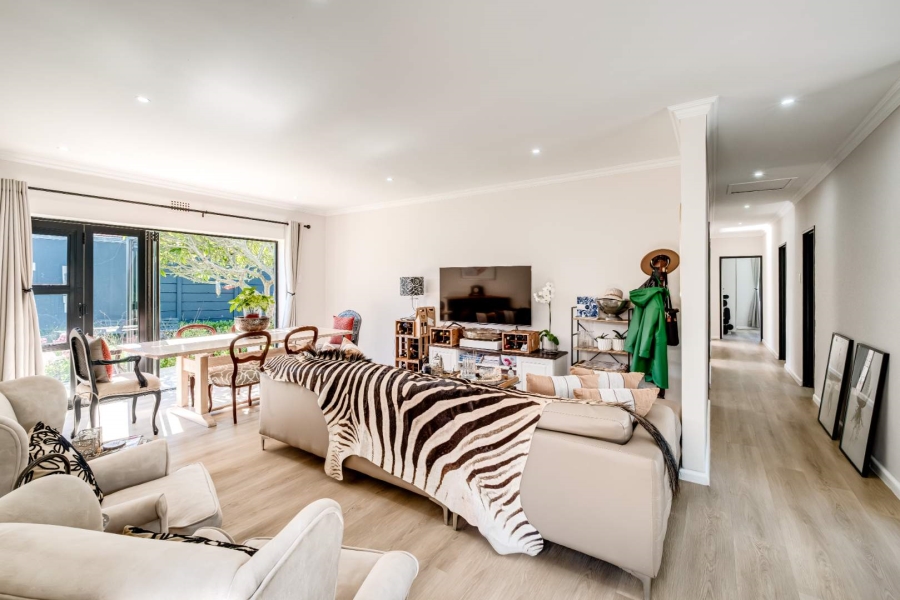 4 Bedroom Property for Sale in Kirstenhof Western Cape
